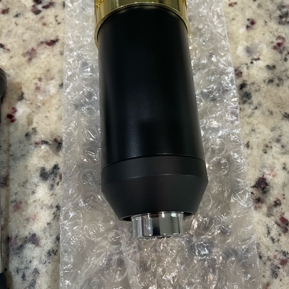 Microphone Studio Kit New 
N1 studio condenser microphone - Picture 7 of 10